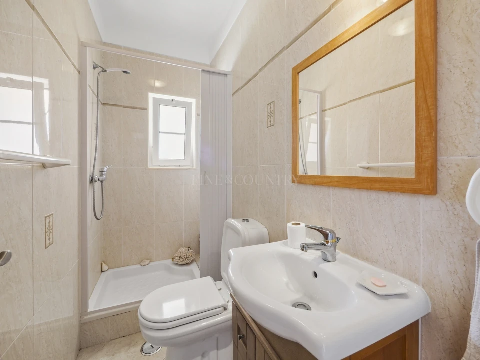 Moradia T4 para Venda em Lagoa e Carvoeiro Foto 10