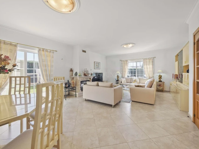 Moradia T4 para Venda em Lagoa e Carvoeiro Foto 5