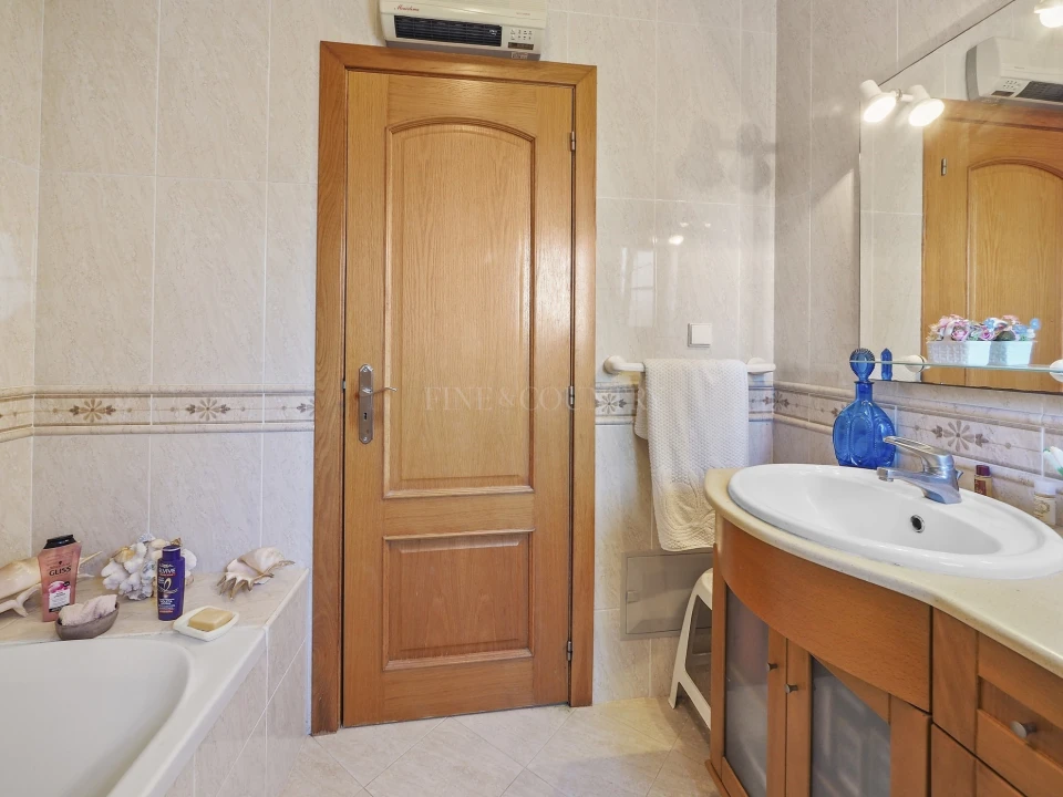 Moradia T4 para Venda em Lagoa e Carvoeiro Foto 26