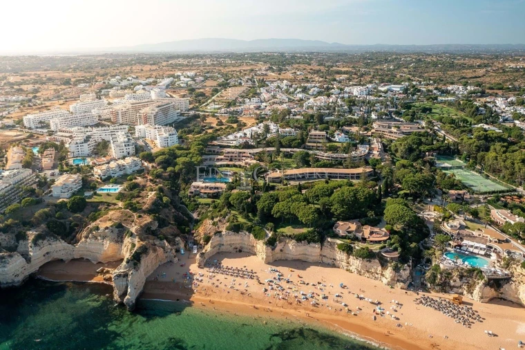 Moradia T5 para Venda em Porches Foto 2