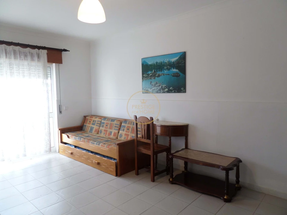Apartamento T1 para Venda em Quarteira Foto 3