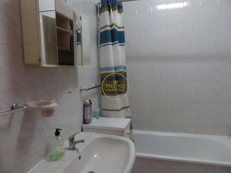 Apartamento T1 para Venda em Quarteira Foto 17