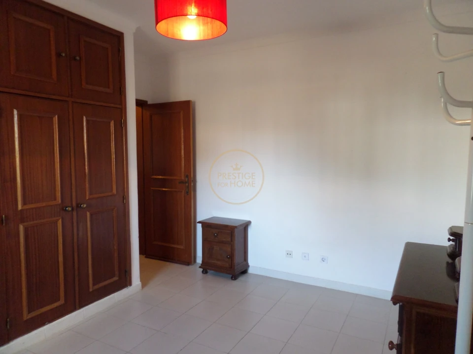 Apartamento T1 para Venda em Quarteira Foto 16