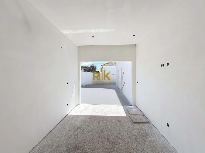 Moradia T3 para Venda em Prazeres Foto 11