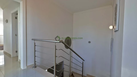 Moradia T4 para Venda em Quarteira