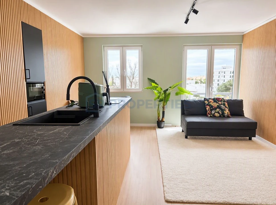Apartamento T2 para Venda em Quarteira Foto 7