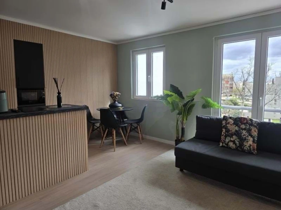 Apartamento T2 para Venda em Quarteira Foto 11