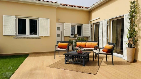 Moradia T2 para Venda em Cascais e Estoril