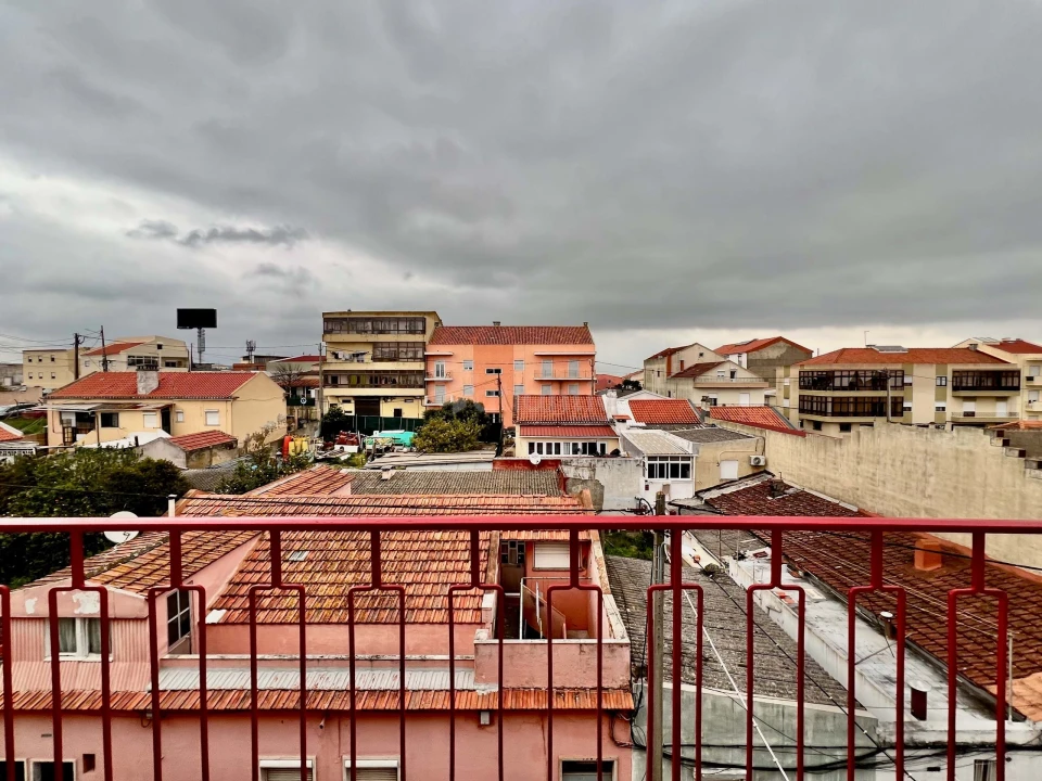 Apartamento T2 para Venda em Camarate, Unhos e Apelação Foto 10