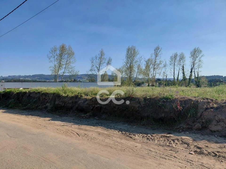 Terreno para Venda em Silvares, Pias, Nogueira e Alvarenga Foto 1