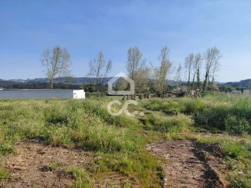Terreno para Venda em Silvares, Pias, Nogueira e Alvarenga