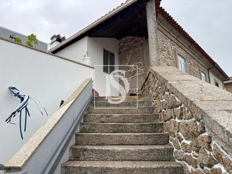 Prédio para Venda em Santa Maria Maior e Monserrate e Meadela Foto 1