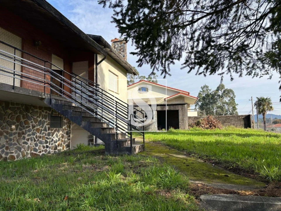 Moradia T3 para Venda em Durrães e Tregosa Foto 1