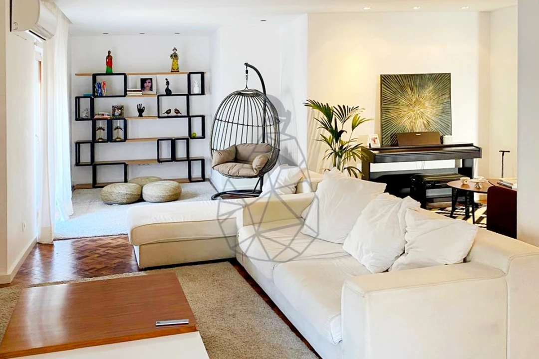 Apartamento T4 para Venda em Portimão Foto 1