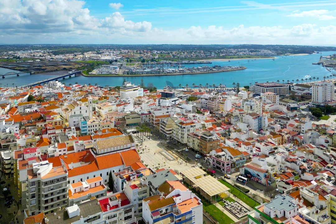 Apartamento T4 para Venda em Portimão Foto 46