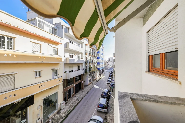 Apartamento T4 para Venda em Portimão Foto 19