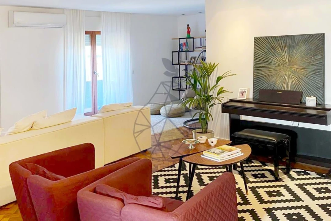 Apartamento T4 para Venda em Portimão Foto 4
