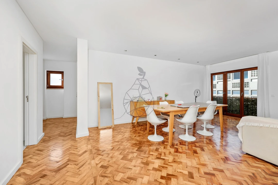 Apartamento T4 para Venda em Portimão Foto 41
