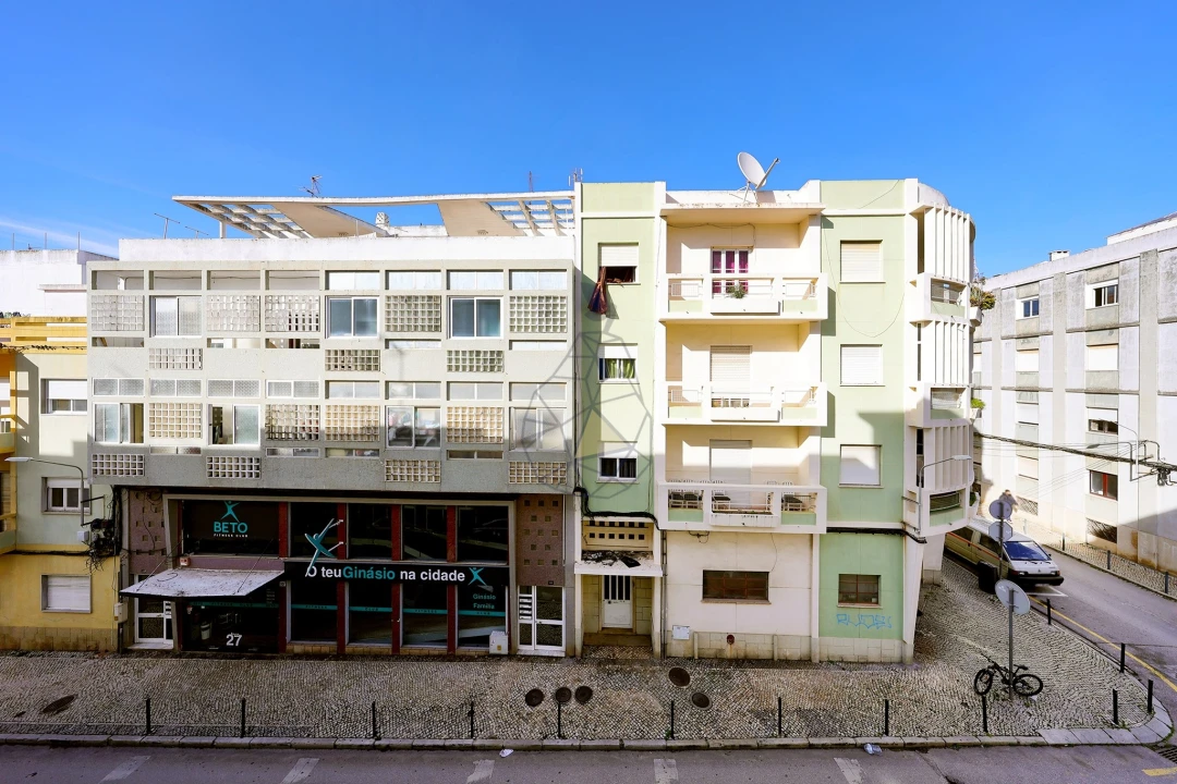 Apartamento T4 para Venda em Portimão Foto 7