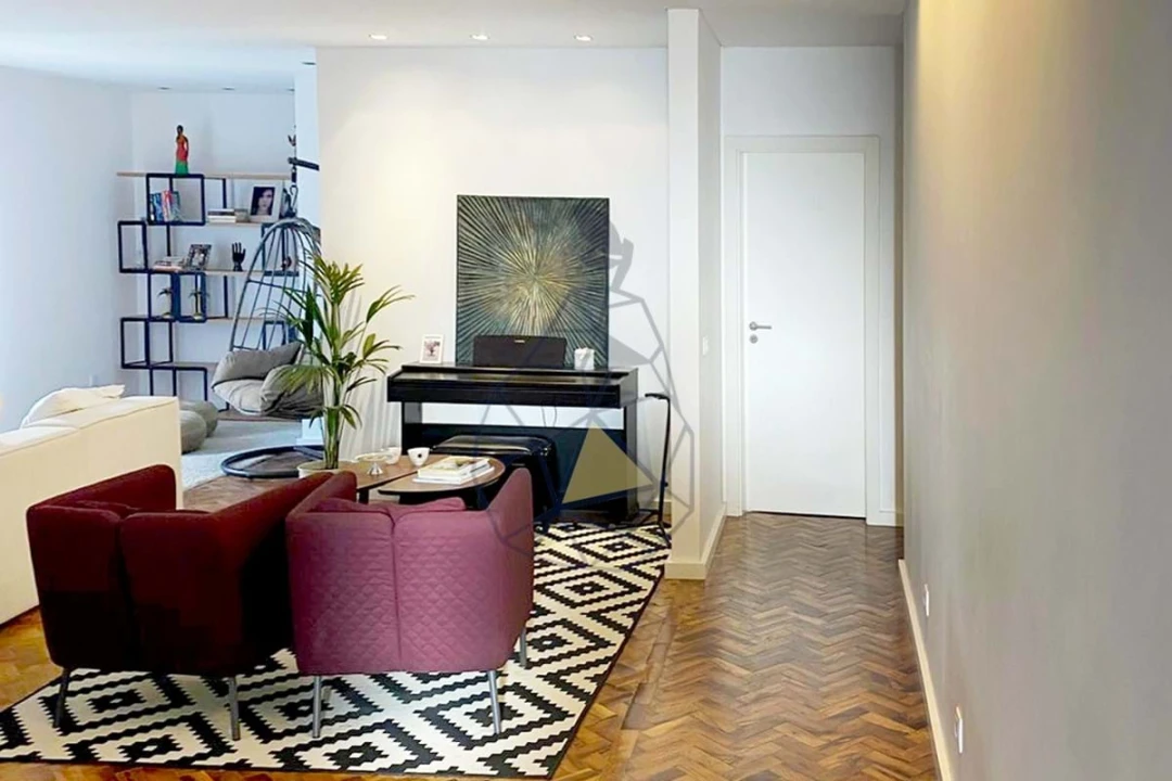 Apartamento T4 para Venda em Portimão Foto 6