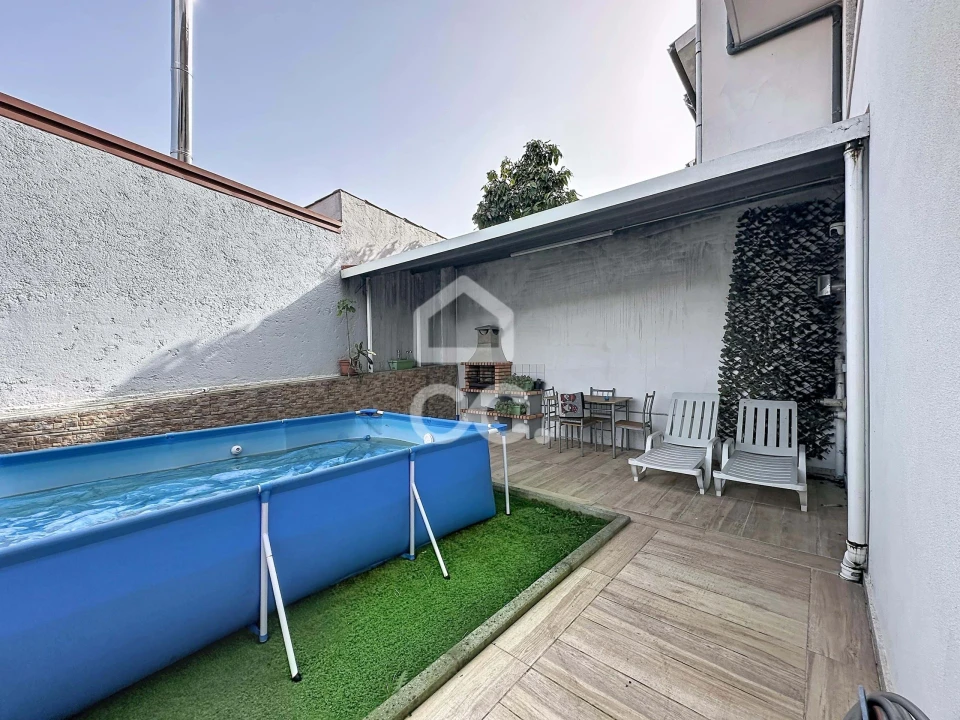 Moradia T4 para Venda em Santa Maria Maior Foto 21