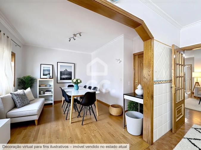 Moradia T4 para Venda em Santa Maria Maior Foto 5