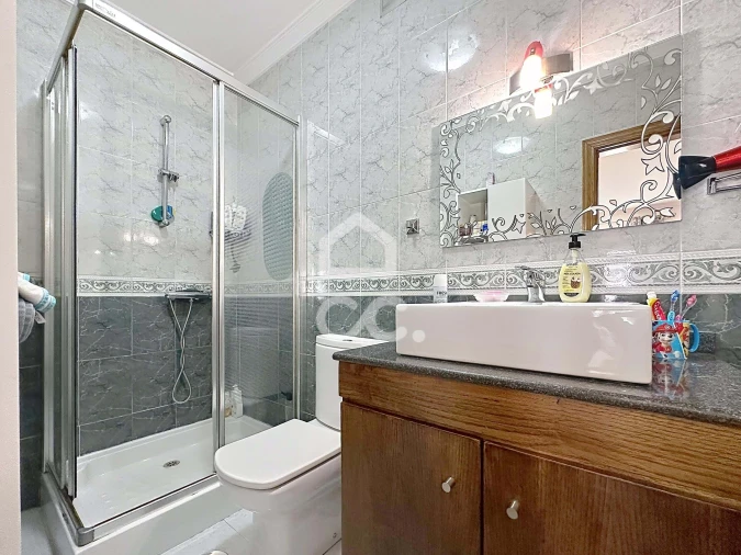 Moradia T4 para Venda em Santa Maria Maior Foto 19