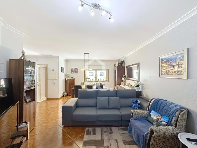 Moradia T4 para Venda em Santa Maria Maior Foto 1