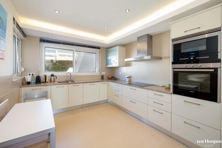 Moradia T4 para Venda em Luz Foto 5