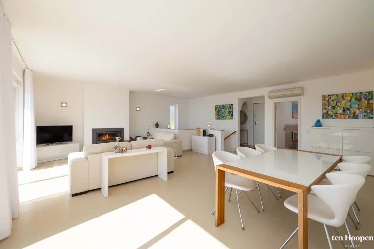 Moradia T4 para Venda em Luz Foto 3