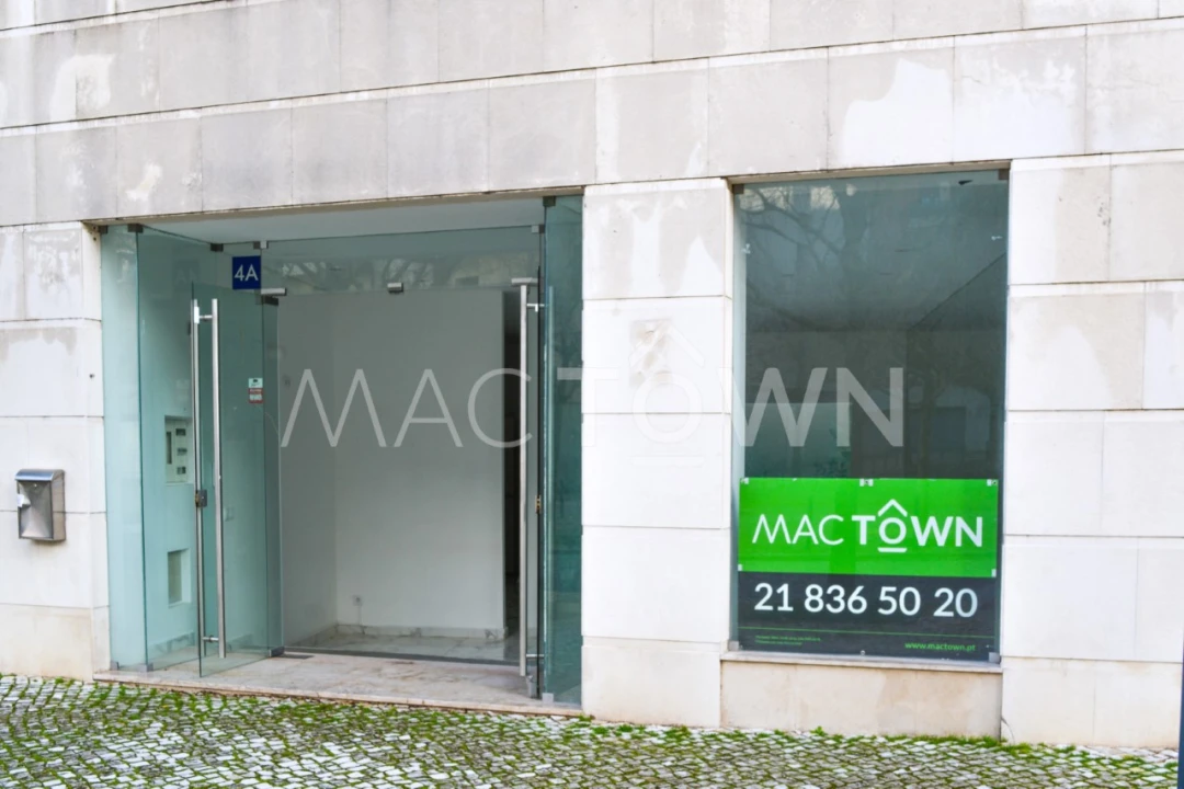 Loja para Venda em Parque das Nações Foto 10