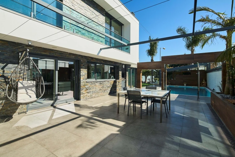 Moradia T4 para Venda em Charneca de Caparica e Sobreda Foto 6