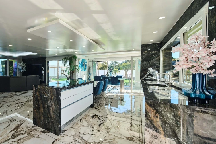 Moradia T4 para Venda em Charneca de Caparica e Sobreda Foto 14