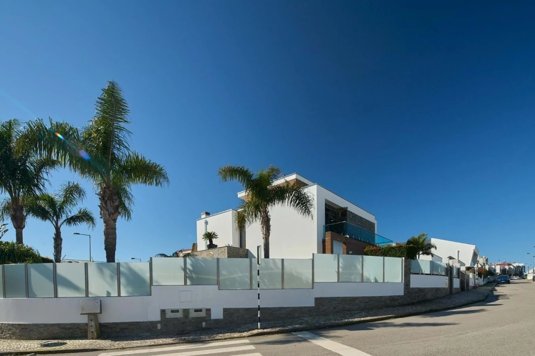 Moradia T4 para Venda em Charneca de Caparica e Sobreda Foto 41