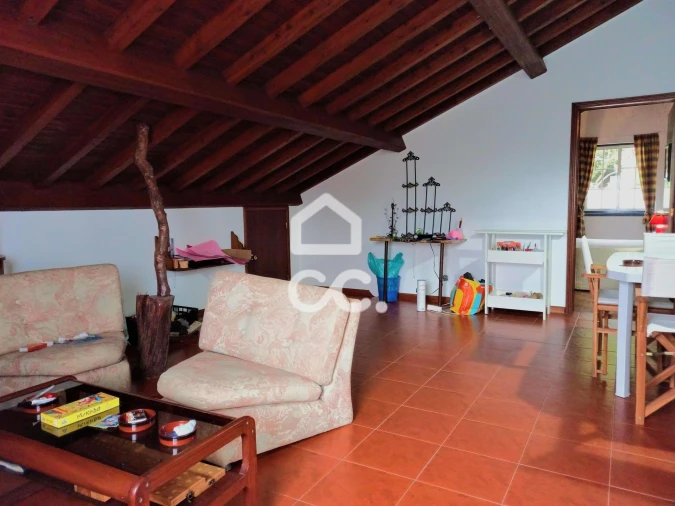 Moradia T5 para Venda em São Mateus da Calheta Foto 8