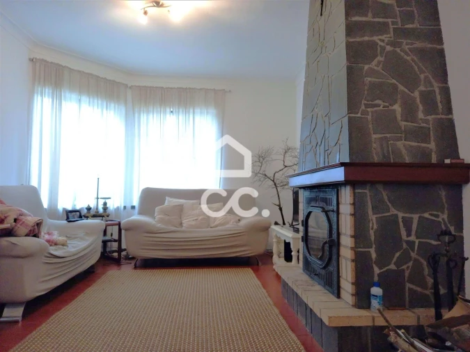 Moradia T5 para Venda em São Mateus da Calheta Foto 4