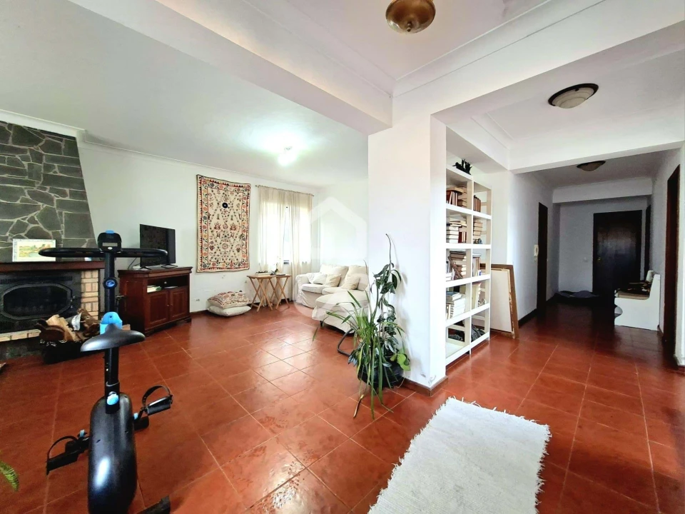 Moradia T5 para Venda em São Mateus da Calheta Foto 3