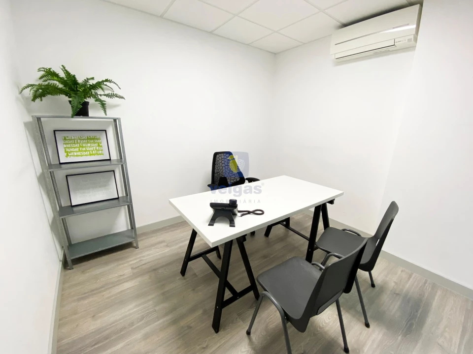 Escritório para Arrendamento em Areeiro Foto 17