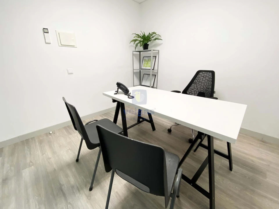 Escritório para Arrendamento em Areeiro Foto 18