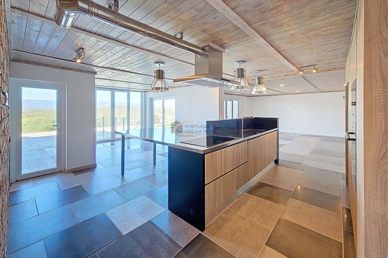 Moradia T4 para Venda em São Silvestre Foto 10