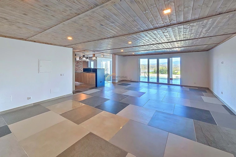 Moradia T4 para Venda em São Silvestre Foto 8