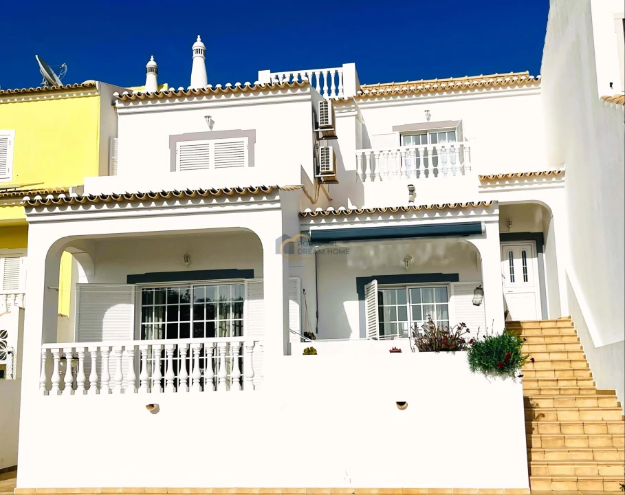 Moradia T4 para Venda em Albufeira e Olhos de Água Foto 26