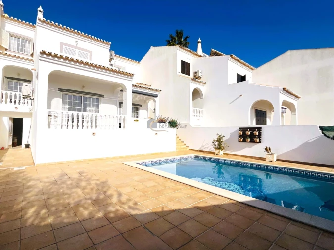 Moradia T4 para Venda em Albufeira e Olhos de Água Foto 25