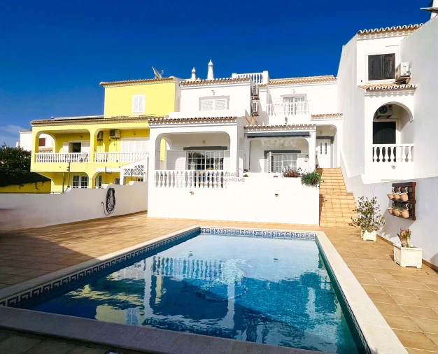 Moradia T4 para Venda em Albufeira e Olhos de Água Foto 28