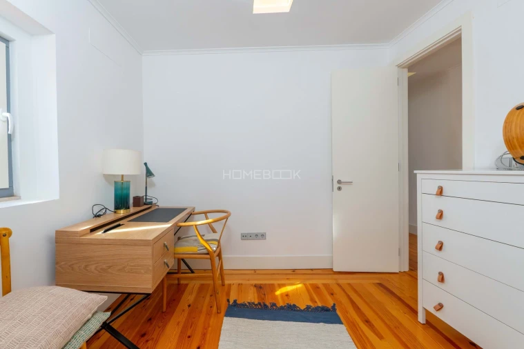 Apartamento T2 para Arrendamento em Santo António Foto 30