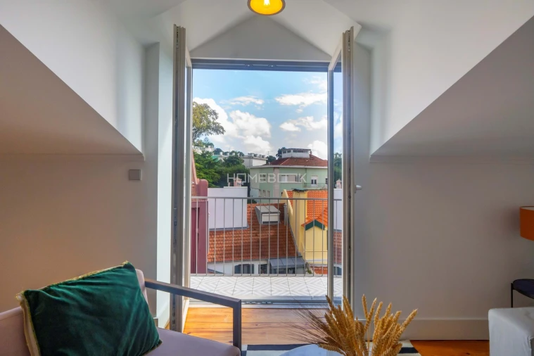 Apartamento T2 para Arrendamento em Santo António Foto 2