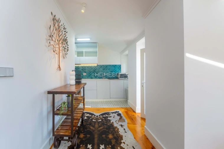 Apartamento T2 para Arrendamento em Santo António Foto 5