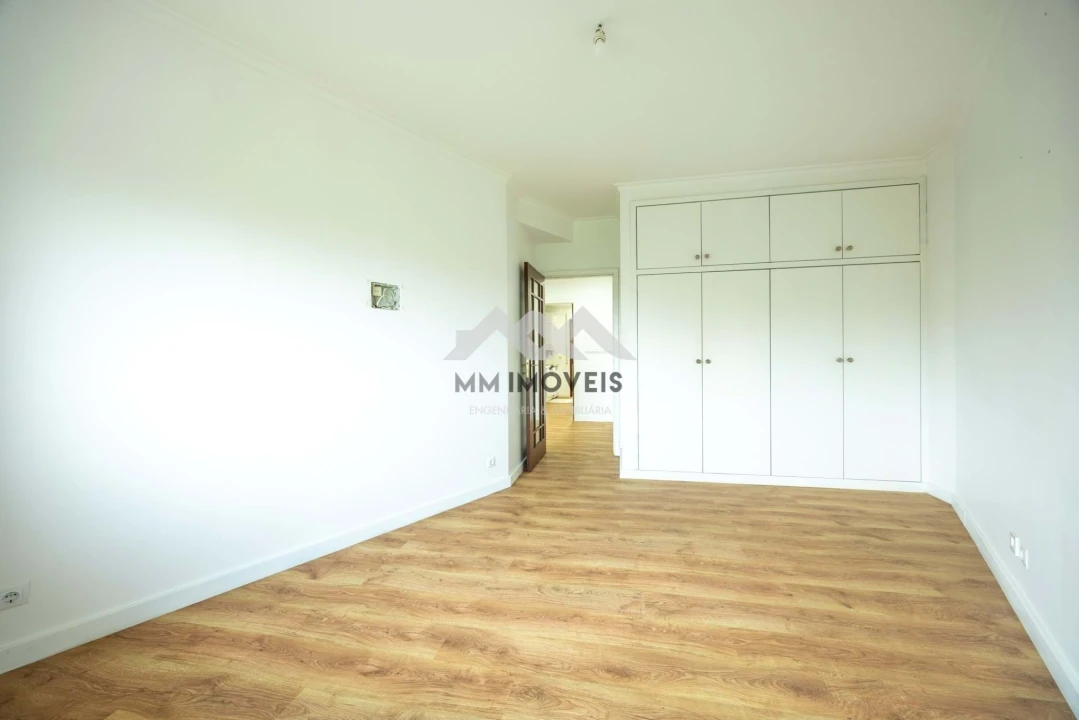 Apartamento T2 para Arrendamento em Canidelo Foto 15