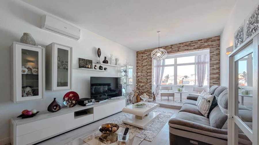 Apartamento T4 para Venda em Albufeira e Olhos de Água Foto 3