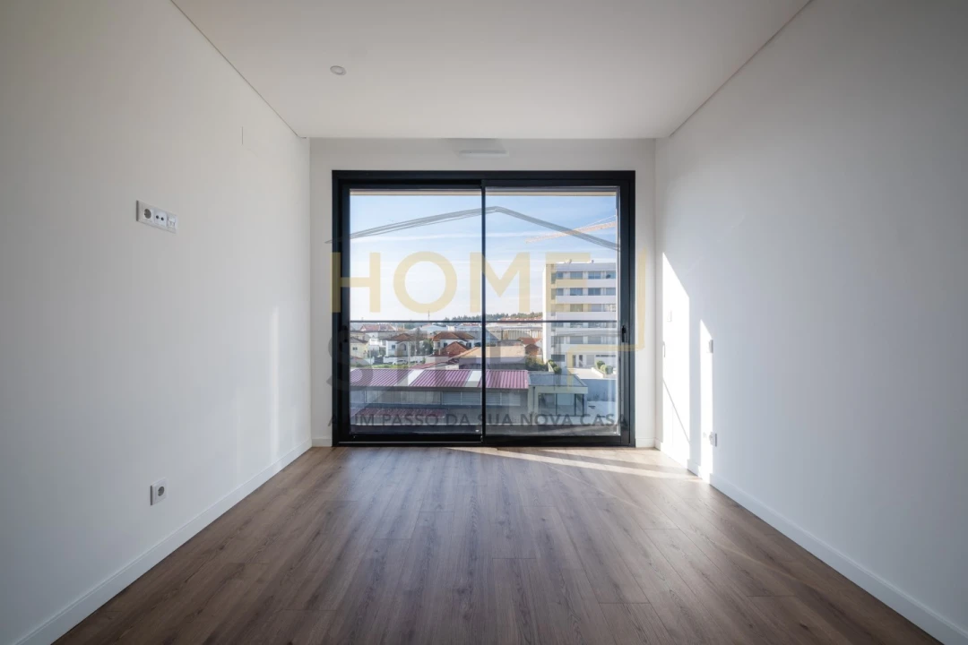 Apartamento T2 para Venda em Mafamude e Vilar do Paraíso Foto 7